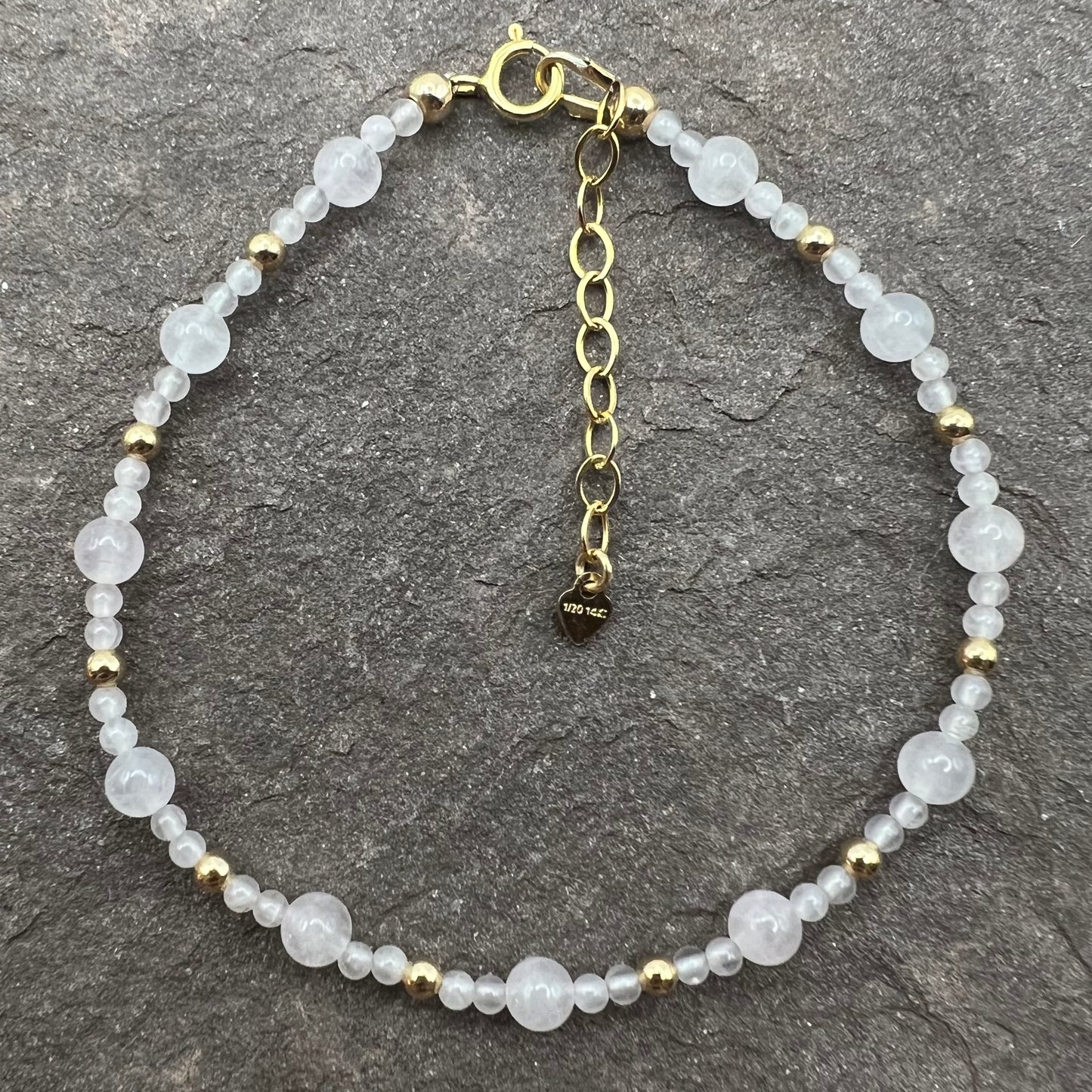 Stone of the heart (Rose Quartz) bracelet with gold beads