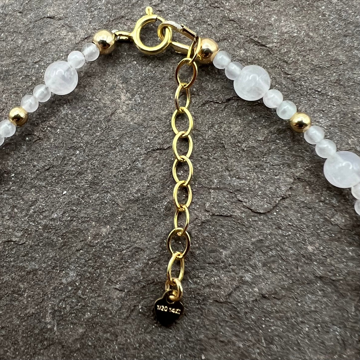 Stone of the heart (Rose Quartz) bracelet with gold beads