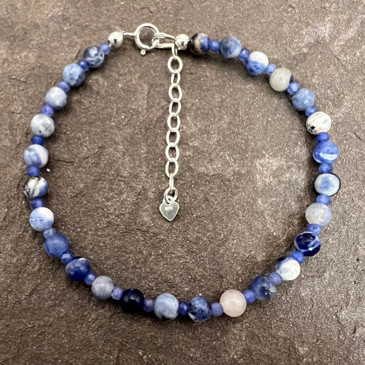 Pulsera Calm &amp; Serene (sodalita azul y aventurina)