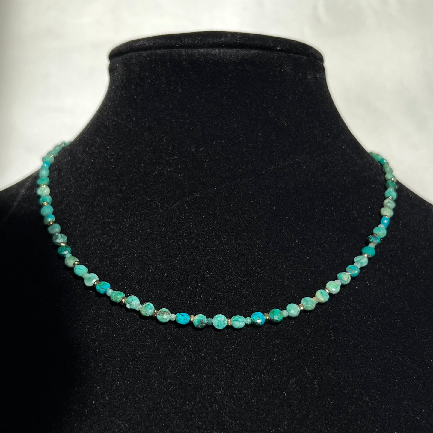Elegant Turquoise and Hematite Bead Choker